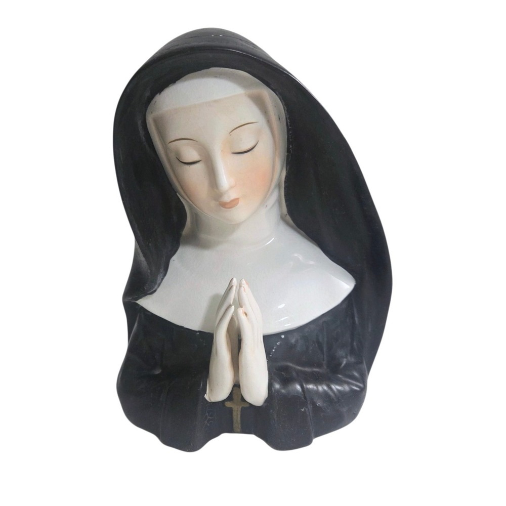 Vintage 1962 NAPCO National Potteries Co Ceramic Praying Nun Head Bust Planter